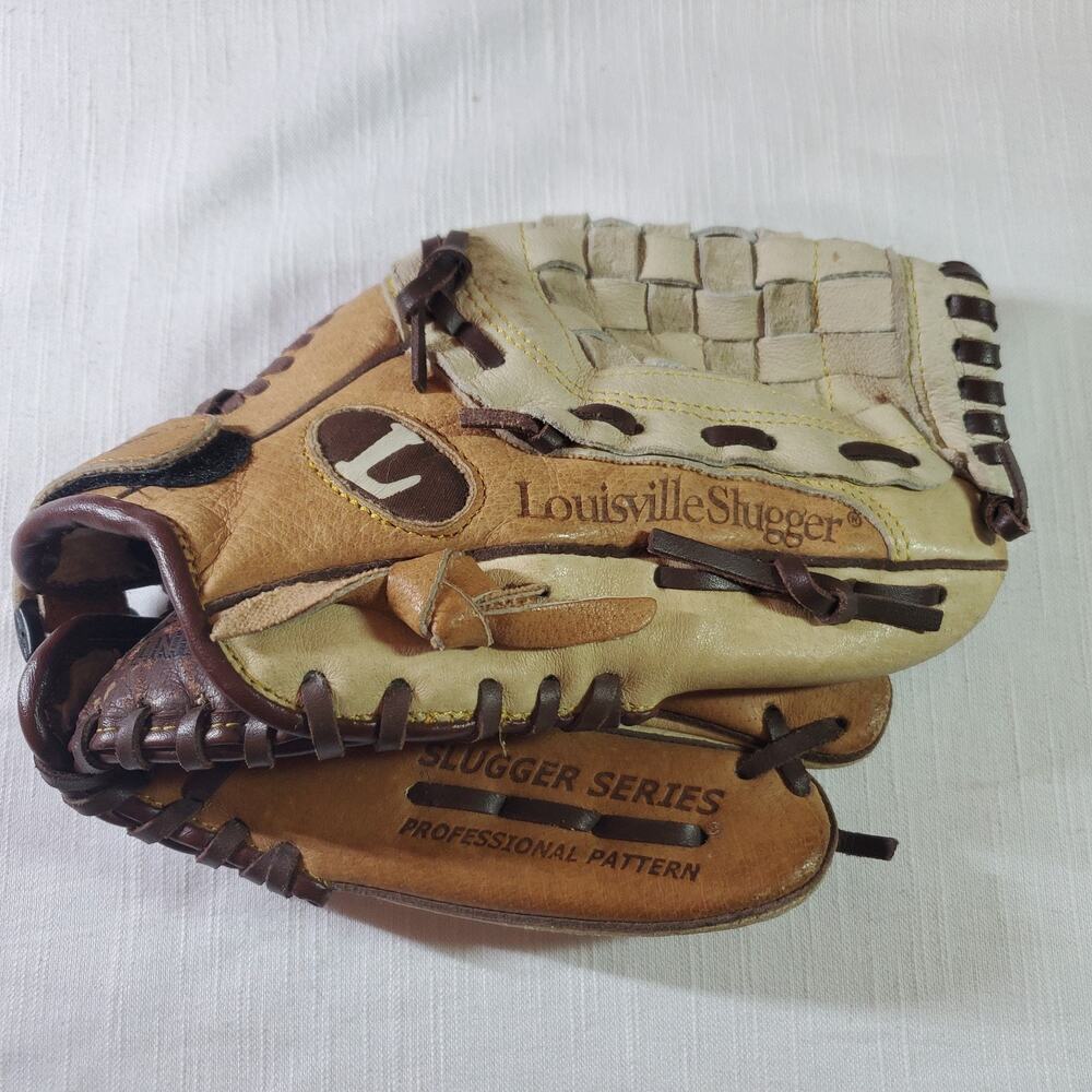 Louisville Slugger Baseball Glove 10.5 Inch | LS1052P